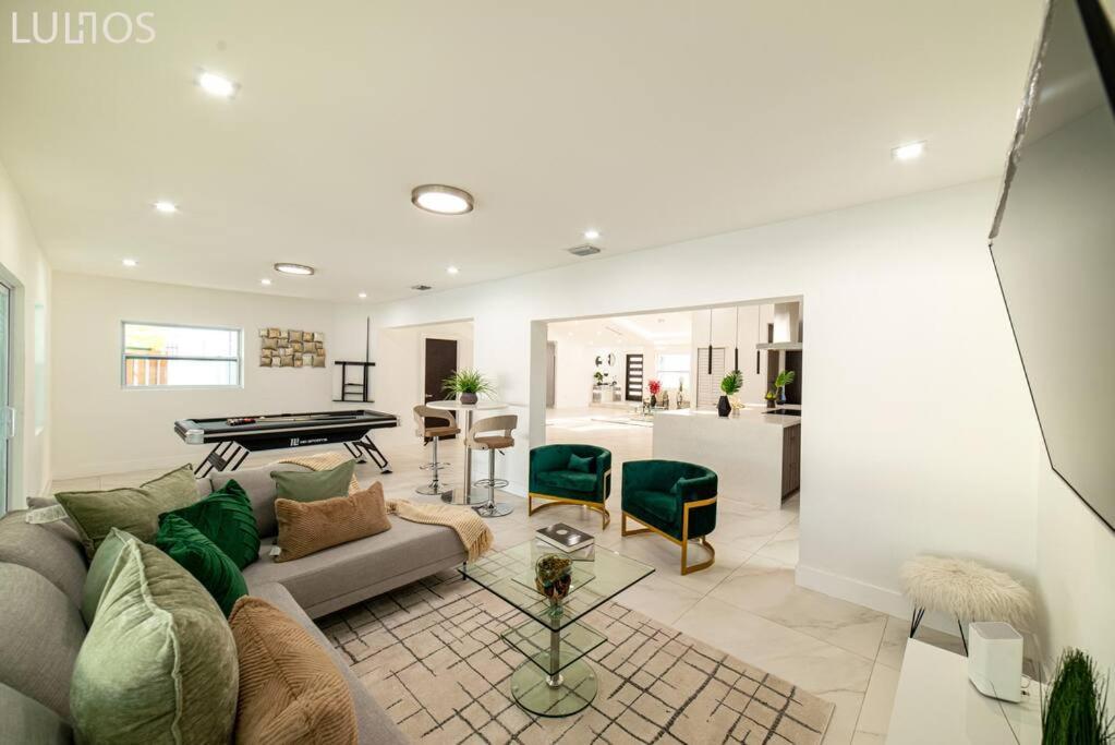 Entertainment Elegance - Miami Villa L33 Tamiami Exterior photo